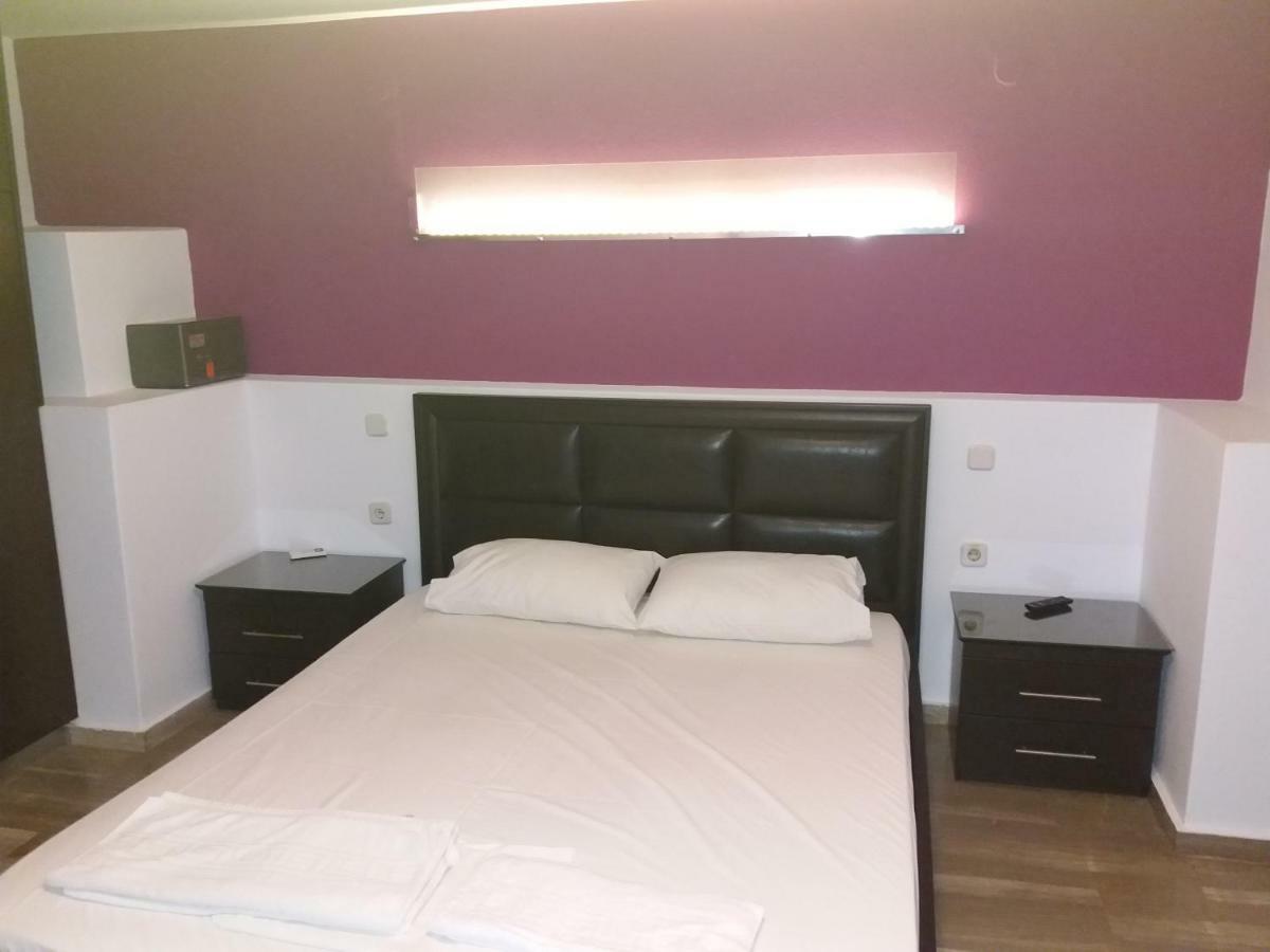 آغيوس نيكولاوس Manos Apartments المظهر الخارجي الصورة