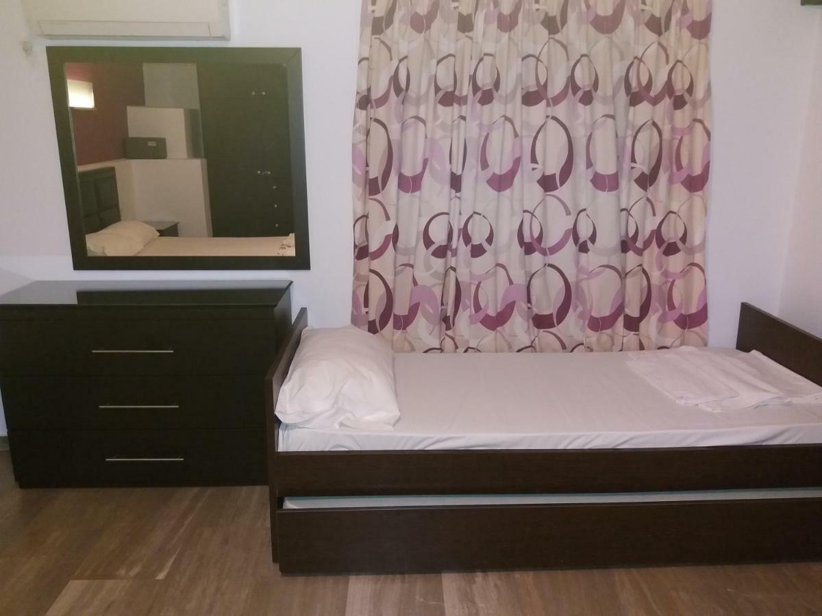 آغيوس نيكولاوس Manos Apartments المظهر الخارجي الصورة