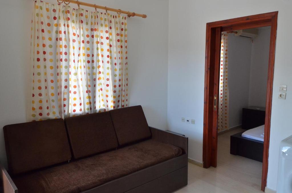 آغيوس نيكولاوس Manos Apartments الغرفة الصورة